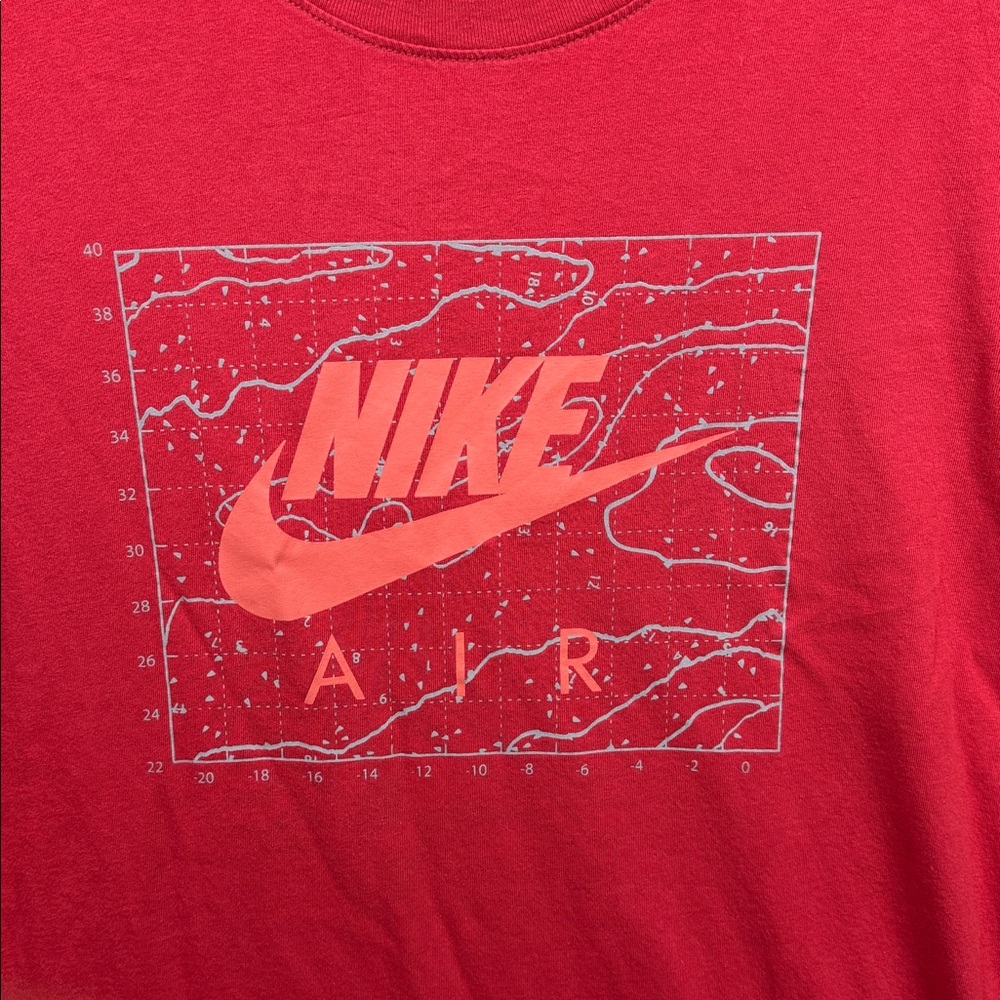 Nike Red Graphic Men's T-Shirt - Picture 2 of 8